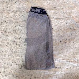 Reposhing this item! I love them, but I’m ready to rotate my wardrobe🪷☀️